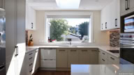 Peninsula island kitchen